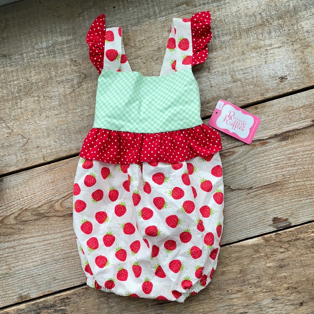 Ricrac & ruffles strawberry romper